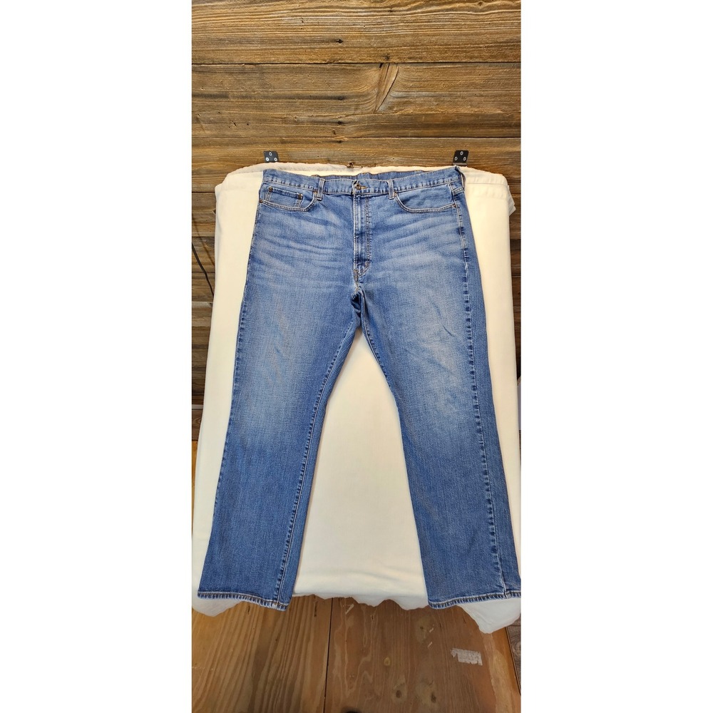 Cremieux Medium Wash Straight Leg Stretch Denim Jeans Blue 44x32